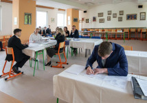 Obrázek k článku PŘIHLAŠOVÁNÍ K MATURITNÍM ZKOUŠKÁM V OPRAVNÉM NEBO NÁHRADNÍM TERMÍNU JARO 2025